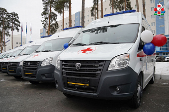 Порядка 600 автомобилей скорой помощи помогают свердловским медикам спасать жизни пациентов