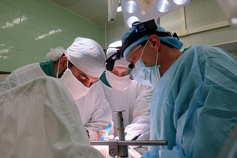 Врачи свердловской областной больницы «вырастили» пациентке здоровую печень и применили новый метод разрушения метастазов