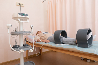 Современные методики физиотерапии помогают свердловским врачам сохранять здоровье уральцев