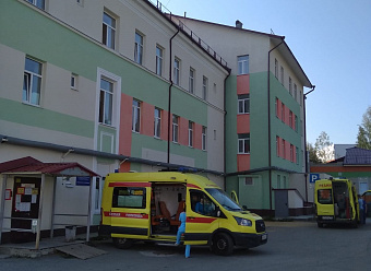 Врачи Верхнепышминской центральной городской больницы установили свердловчанам более 155 электрокардиостимуляторов