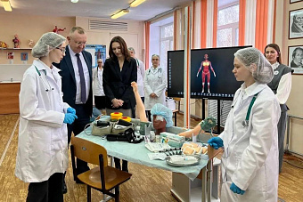 Медицинский класс в Асбесте оснастили современным оборудованием стоимостью 9 миллионов рублей