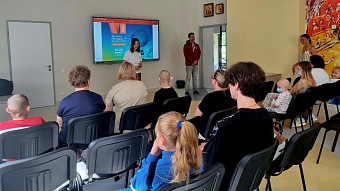 Разговор «на языке кино»: в Областной детской клинической больнице стартовал культурно-просветительский проект для пациентов
