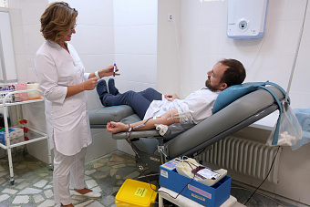 Отделение переливания крови СОКБ №1 стало рекрутинговым центром Федерального регистра доноров костного мозга