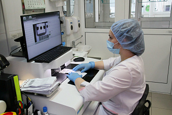 Около 55 тысяч новорожденных в УрФО прошли через расширенный неонатальный скрининг