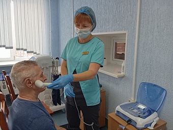 Ни улыбнуться, ни нахмуриться: что такое синдром Мёбиуса