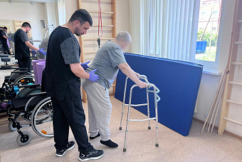 Реабилитологи свердловского онкоцентра вернули пациентке радость движения, утерянную после длительной химиотерапии