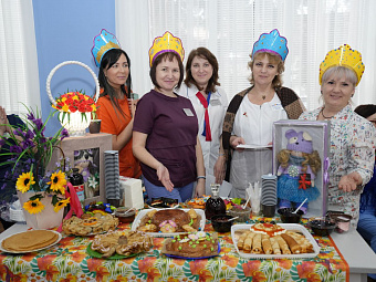 Не одному коту Масленица: Прощёное воскресенье завершает традиционные мартовские гуляния и семейные блинные застолья