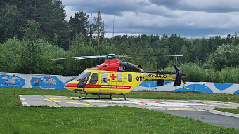 Студенты архитектурно-художественного университета в рамках творческого хакатона декорировали забор вертолётной площадки ОДКБ