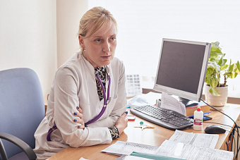 Кардиологи «РЖД-Медицина» предупреждают: курение — главный «союзник» инфаркта у молодых людей