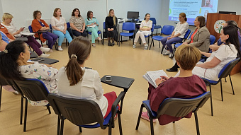 Уральцы с особенностями здоровья провели семинар для медиков Областной детской клинической больницы